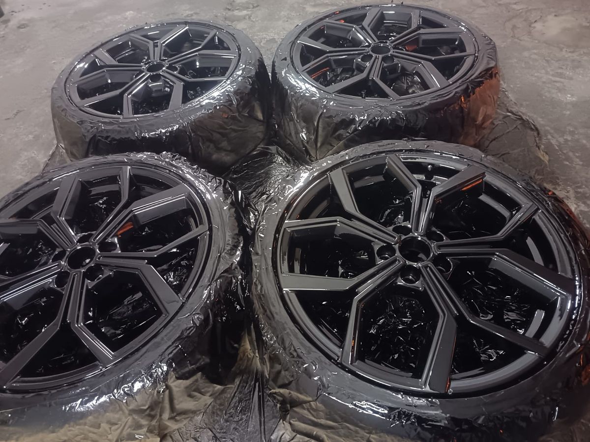 Alloy wheels after gloss black respray
